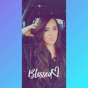 Meet your Posher, Nicole